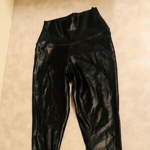 Alo yoga black patent leggings